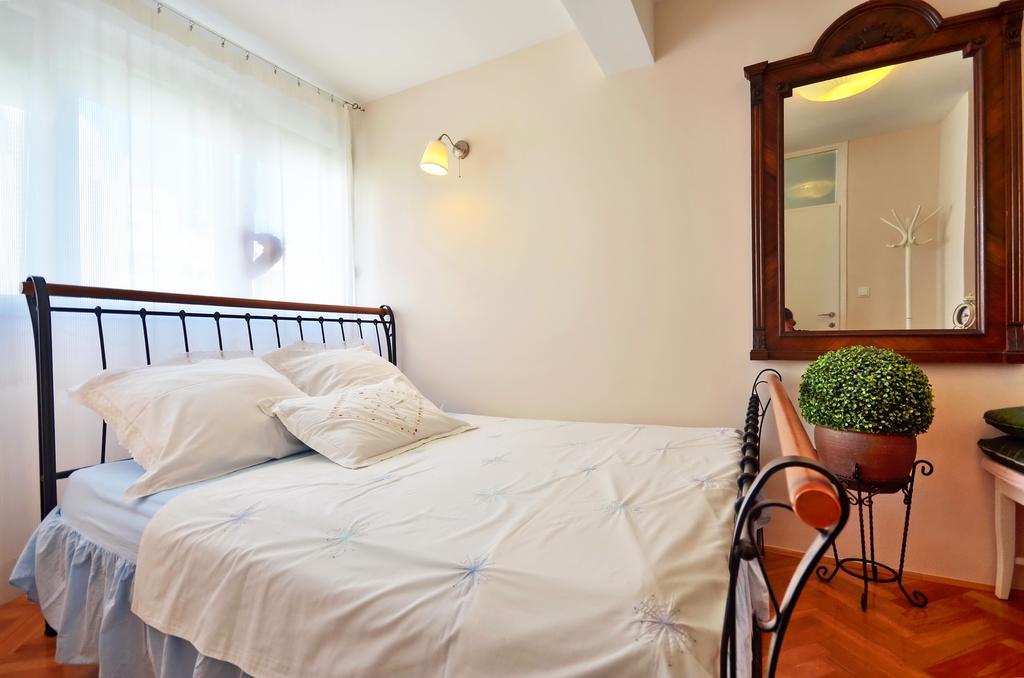 Apartments Zoran สปลิท ภายนอก รูปภาพ