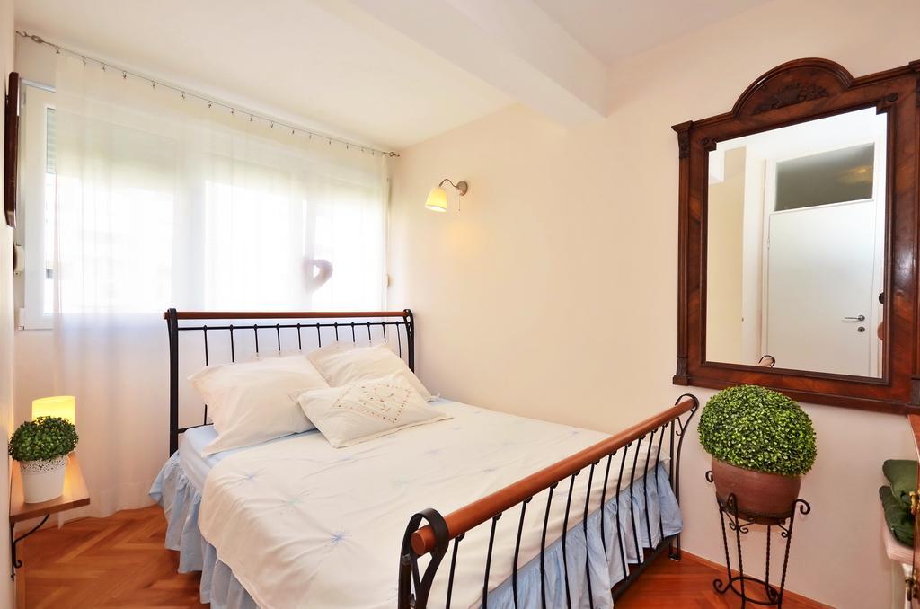 Apartments Zoran สปลิท ภายนอก รูปภาพ