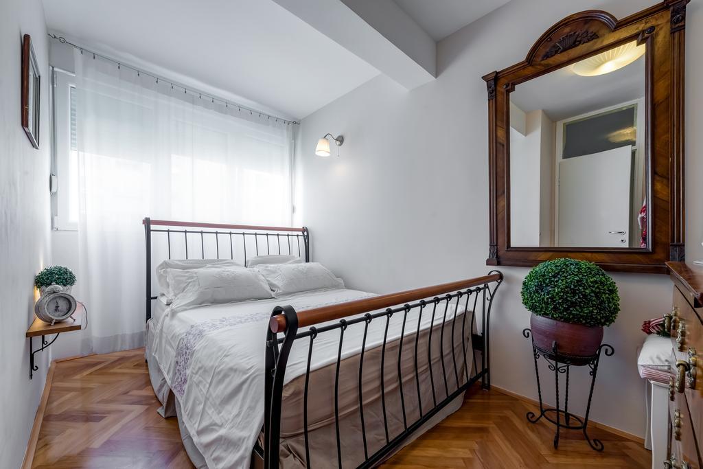 Apartments Zoran สปลิท ภายนอก รูปภาพ